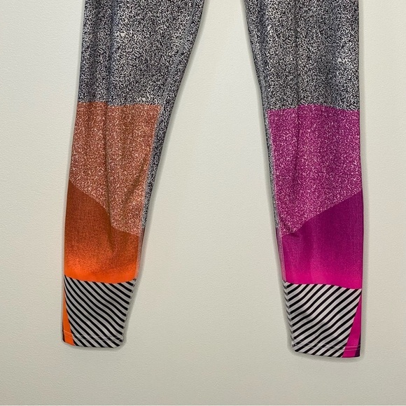 ADIDAS Peloton 7/8 Length HEAT.RDY Tights - Picture 4 of 16